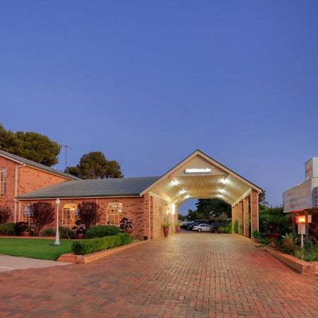 North Parkes Motel Dış mekan fotoğraf