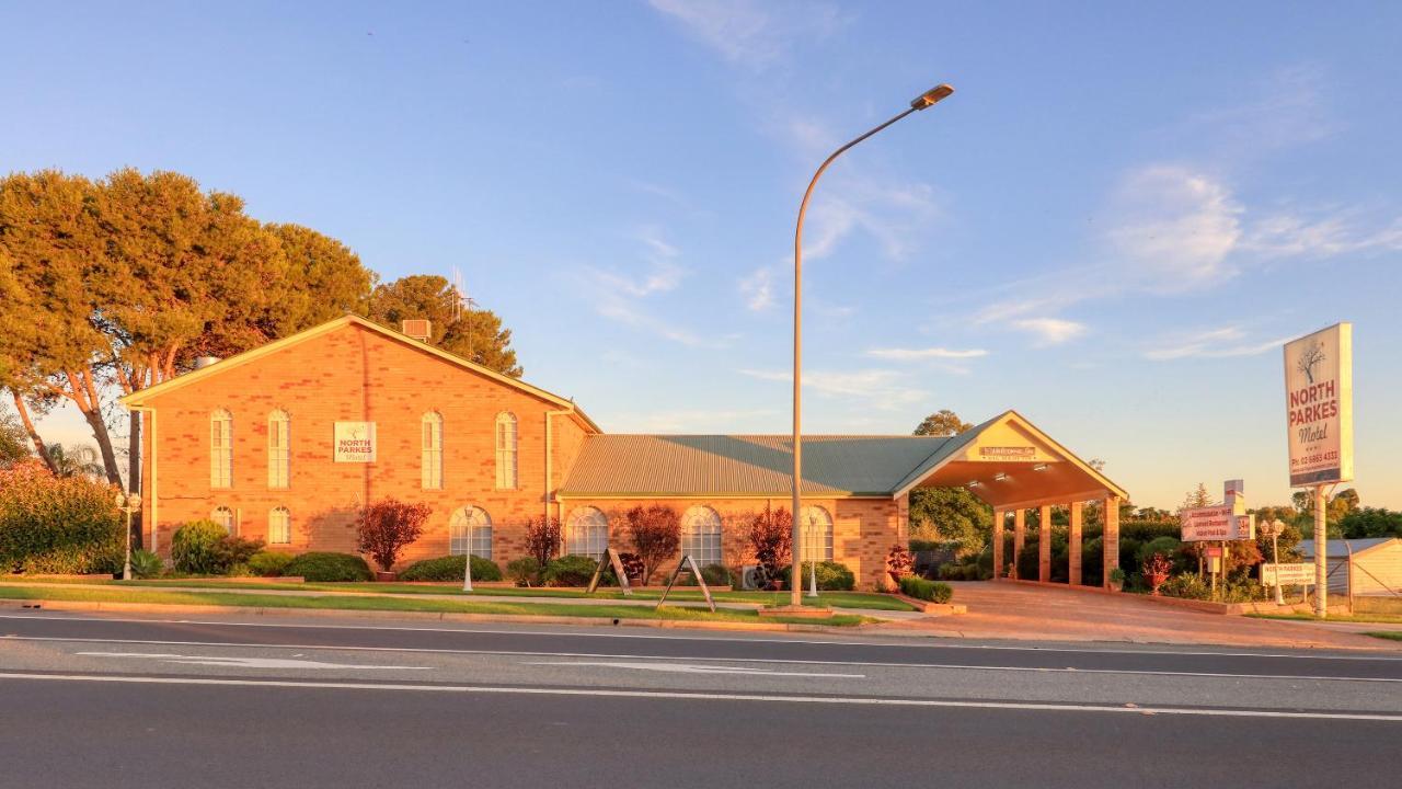 North Parkes Motel Dış mekan fotoğraf