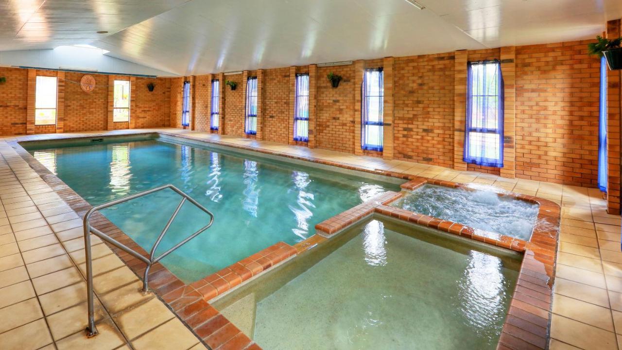 North Parkes Motel Dış mekan fotoğraf
