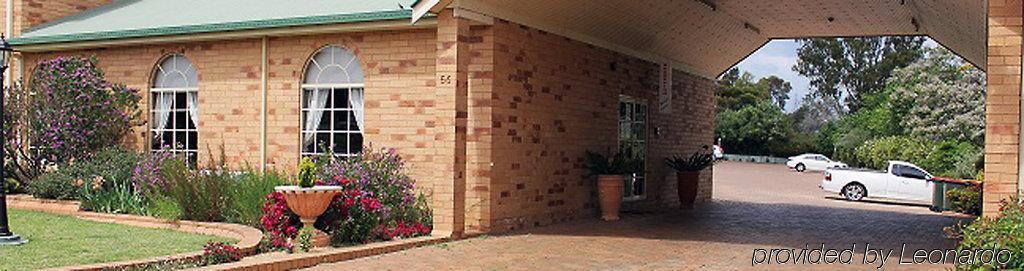North Parkes Motel Dış mekan fotoğraf